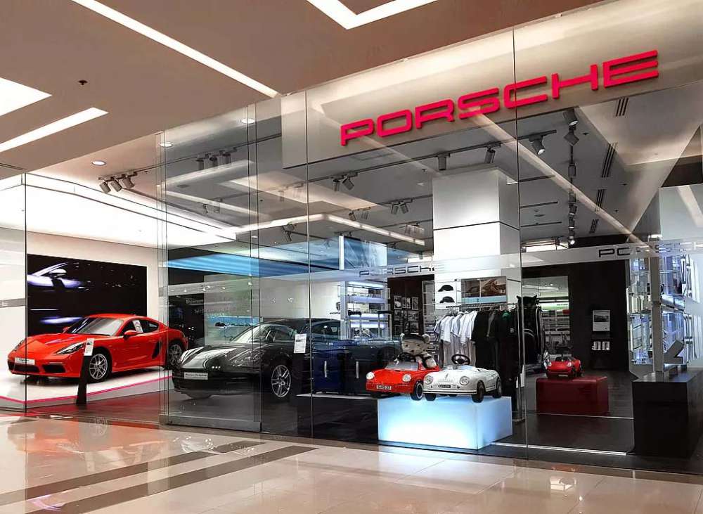 Porsche City Showroom Siam Paragon