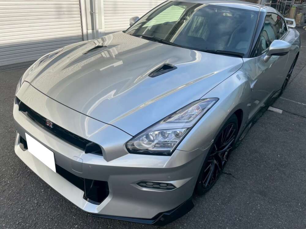 大阪府　ソフト99オートサービス　高井田営業所様    NISSAN  GT-R